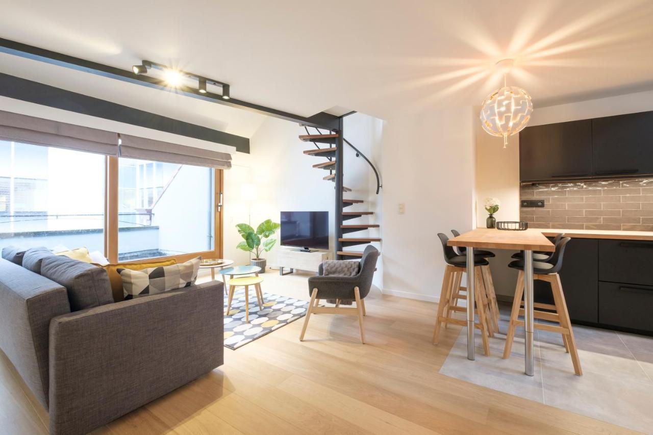 Functional Housings 2 Steps From Grand Place Brussels Exterior photo